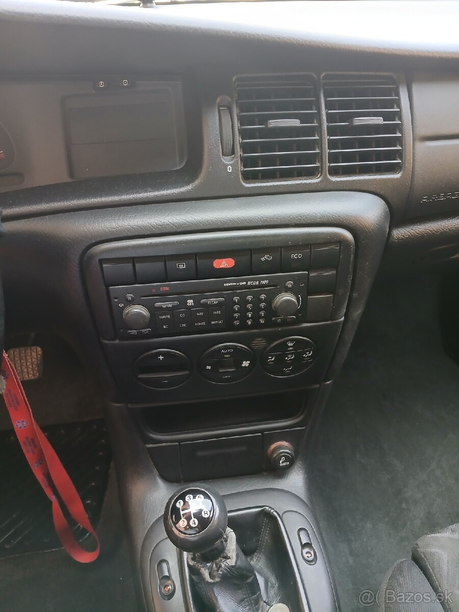 Opel Vectra 2,2 - 6