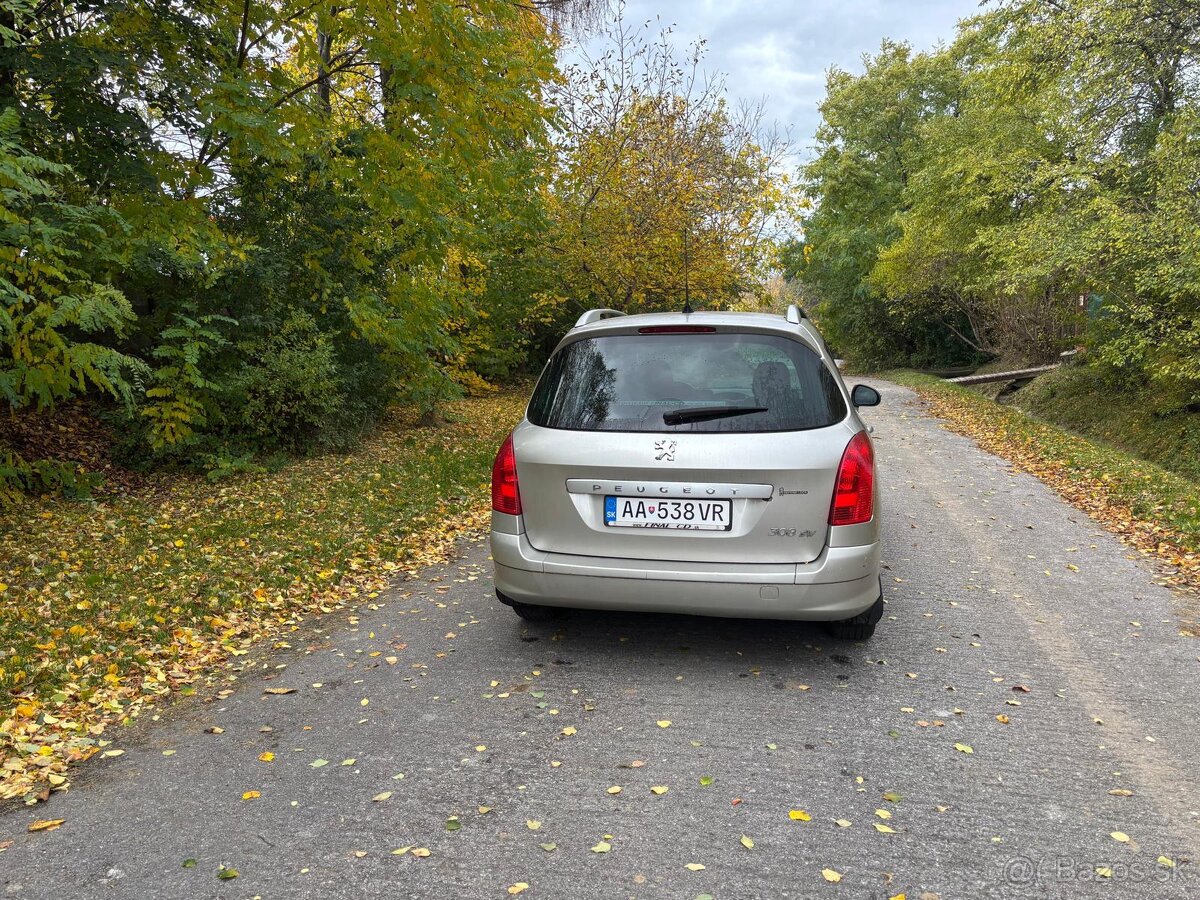 Peugeot 308 SW 1.6 HDi FAP Mont Blanc Premium - 6