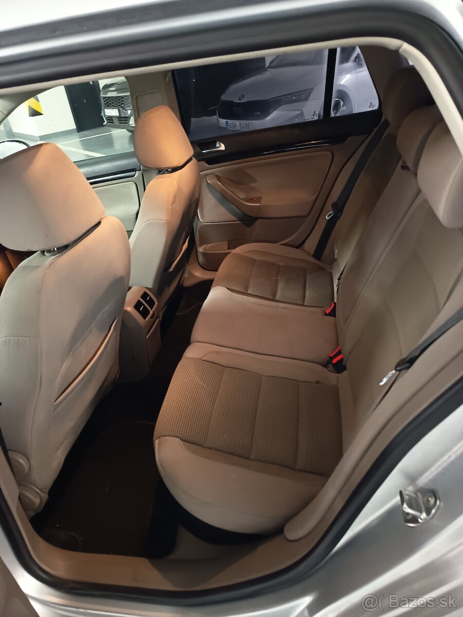 Volkswagen Golf 6 1.6 TDI 77 kW - 6