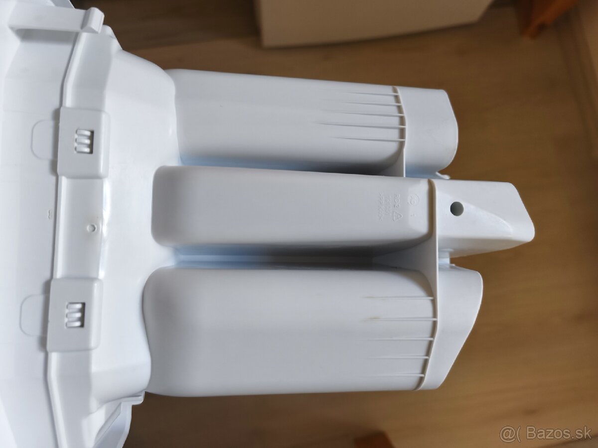 Predam Chladnička Bosch + Práčka Becko - 6