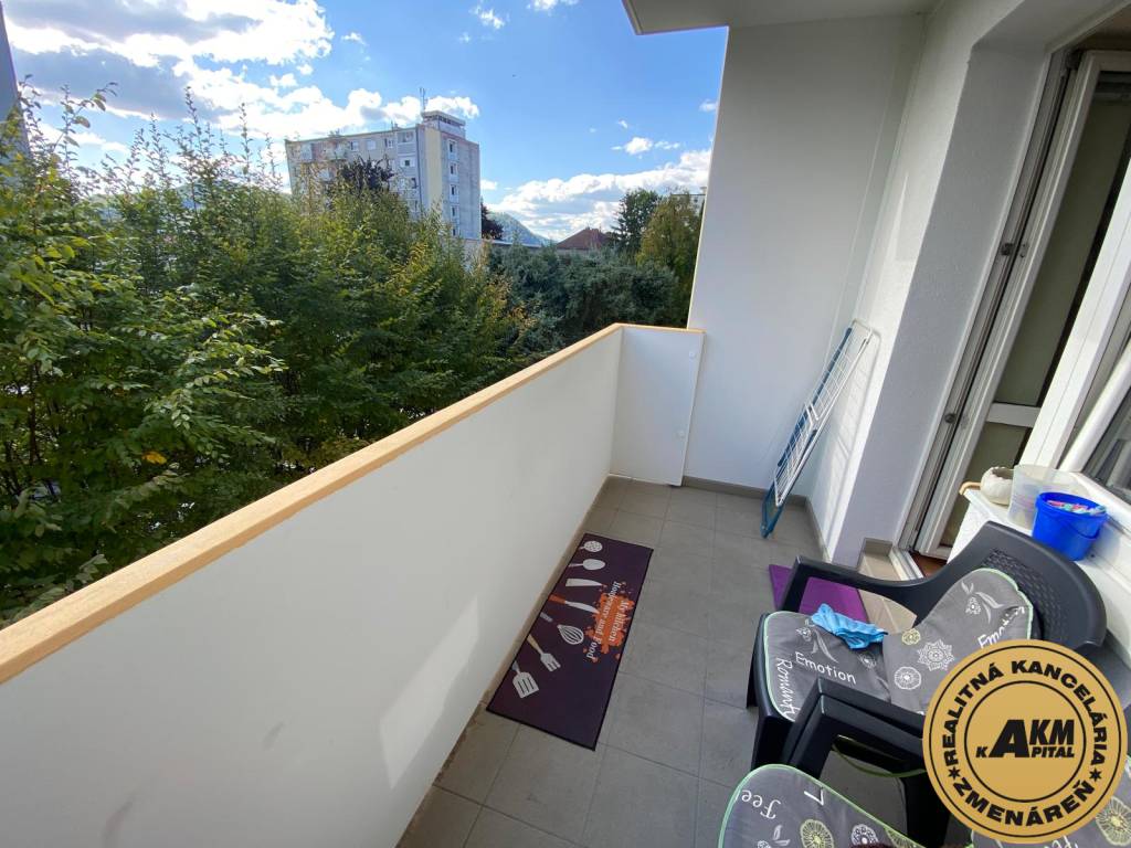 REZERVOVANÝ 3 izbový tehlový byt Zvolen - širšie centrum - 6