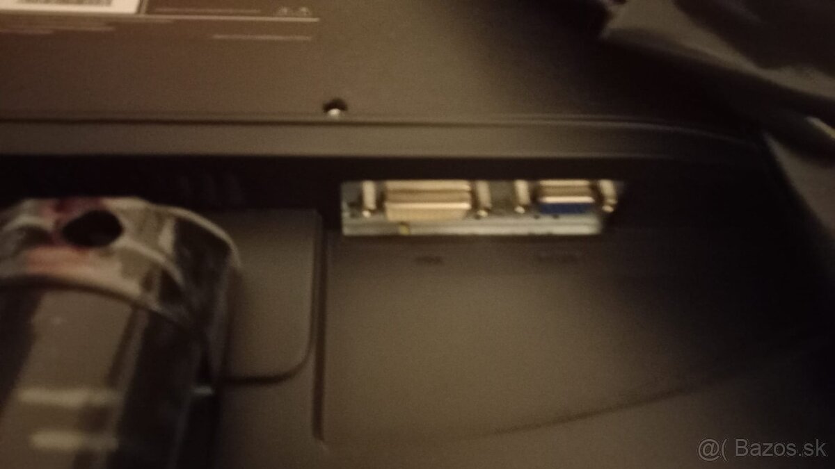 monitor k PC Fujitsch - 50 cm - 6