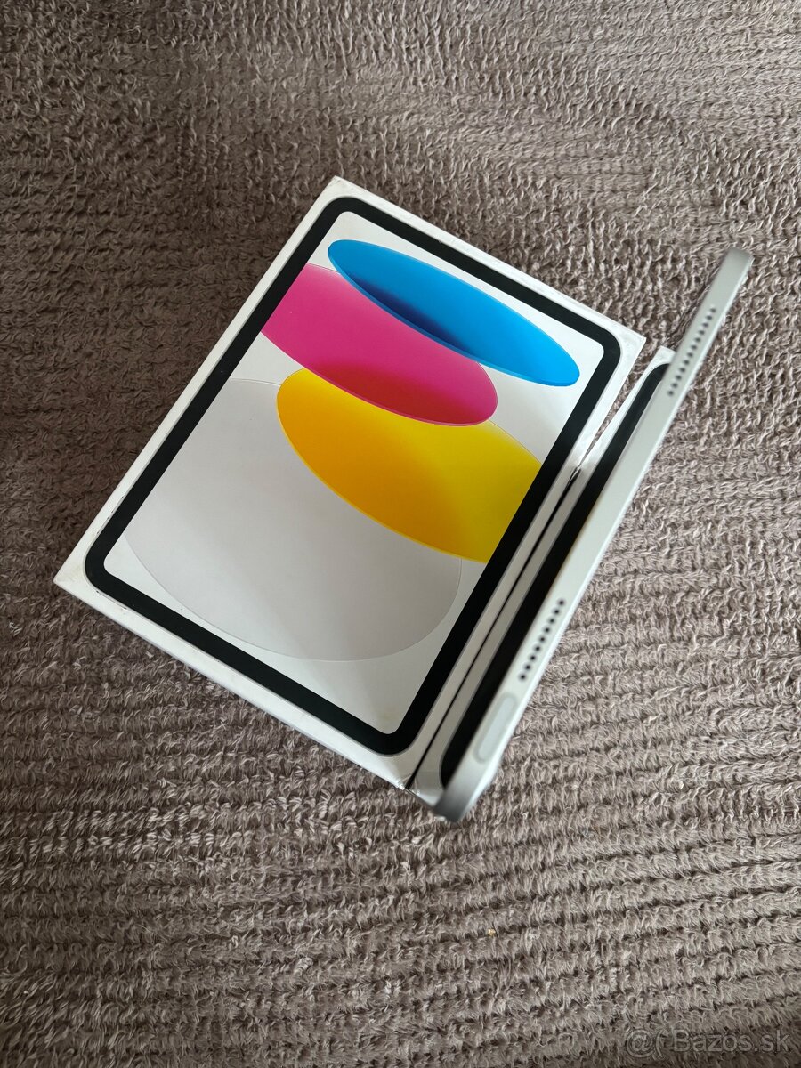 Apple iPad 256GB Wi-Fi Silver. Ako novy - 6