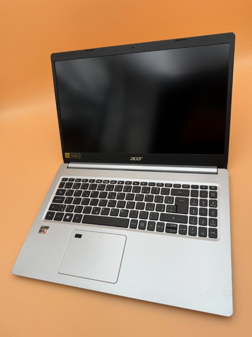 Notebook Acer Aspire 5 Ryzen 3 5300U/12GB/256SSD/FHD - 6