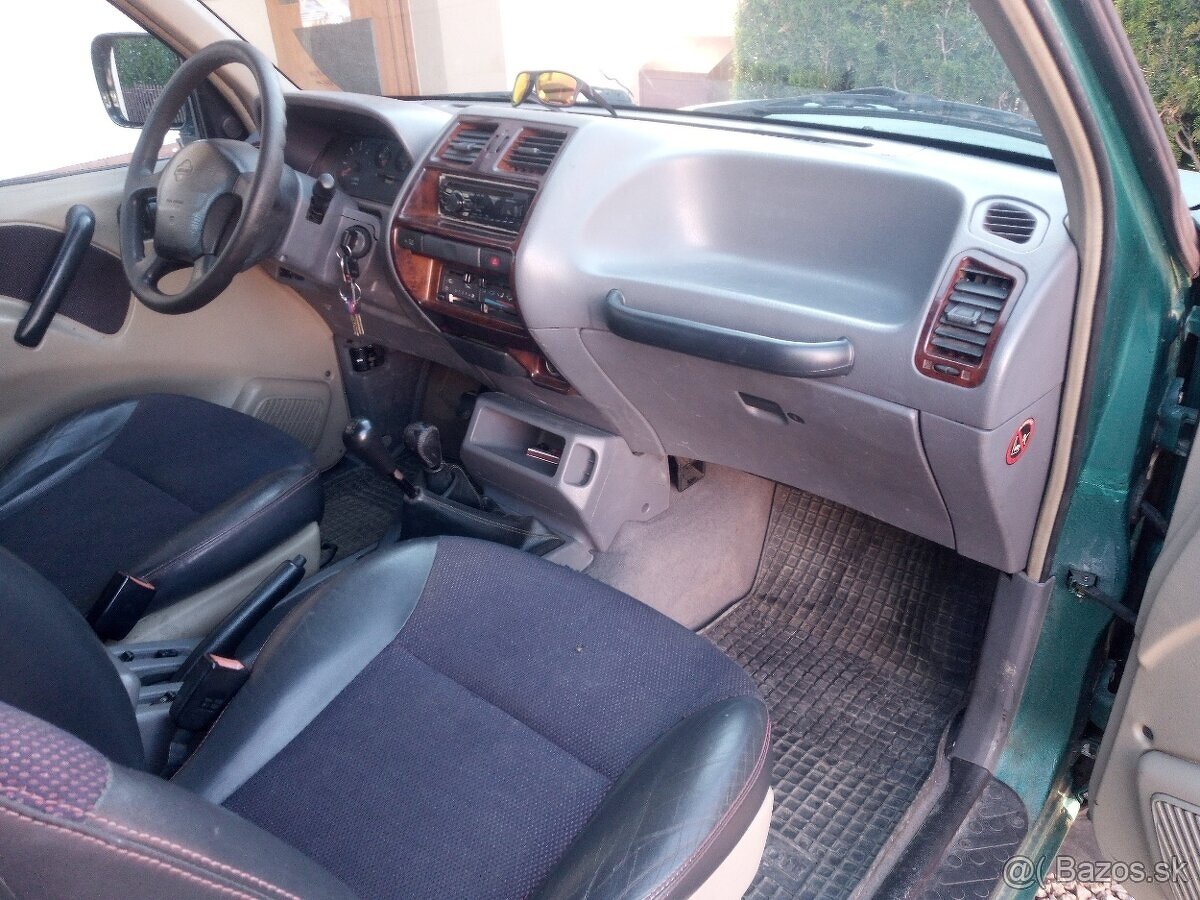 Terrano 2.7 92kw diesel 4x4 - 6