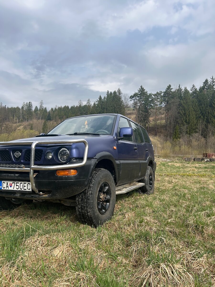Nissan terrano 2 - 6