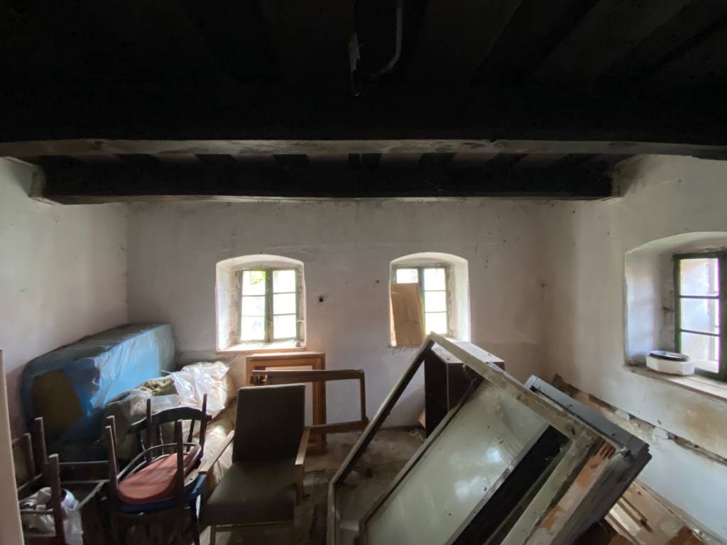 Výrazne znížená cena Na predaj dva domy s krásnym výhľadom - 6