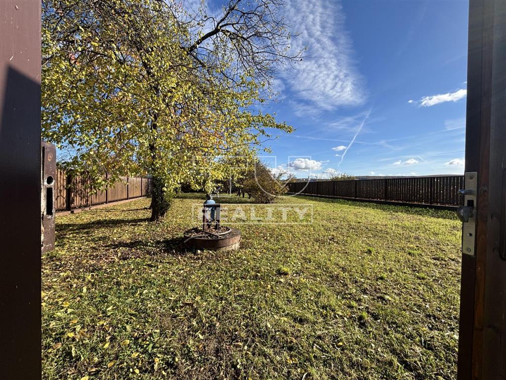 EXKLUZÍVNE IBA U NÁS STAVEBNÝ POZEMOK 600m2 MALÉ... - 6