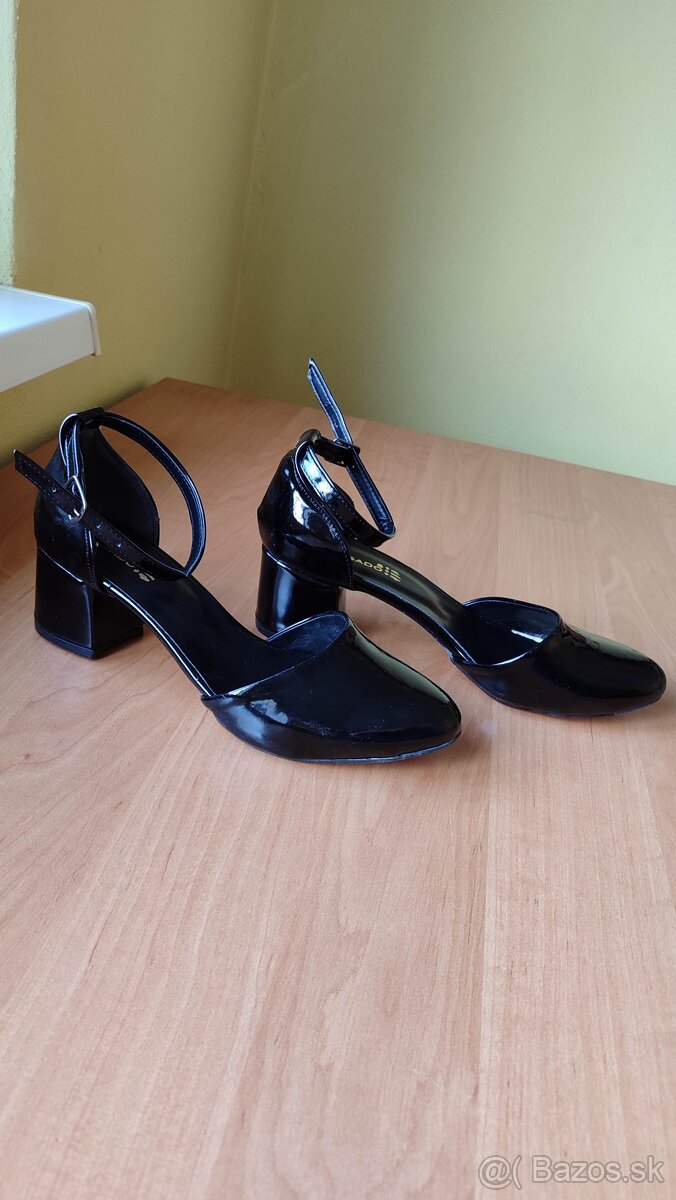 NOVÉ Čierne lakované lodičky, veľ. 37 - 6