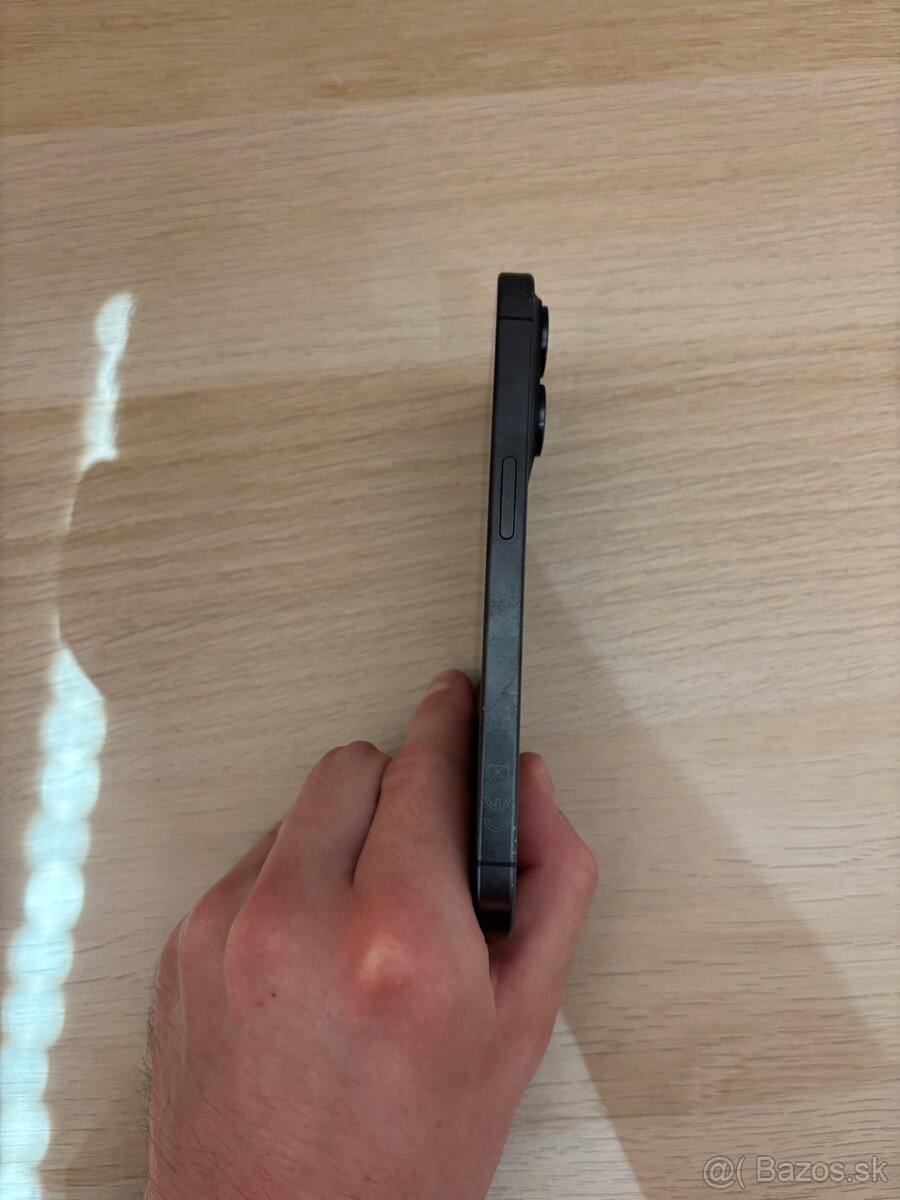 iPhone 15 Pro 128gb, 90% Batéria - 6