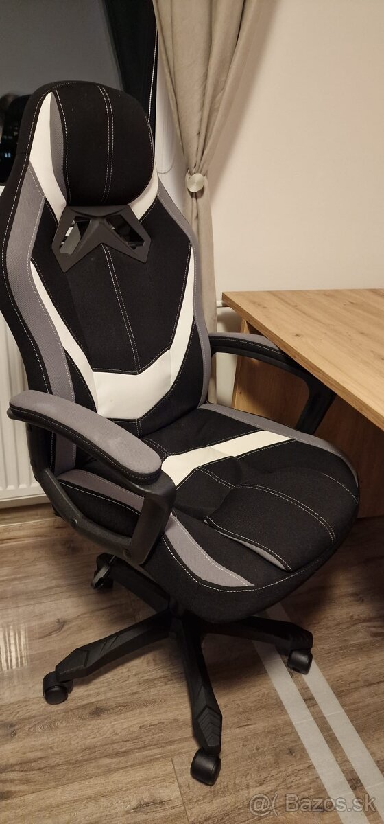 Kancelárska stolička a kancelarsky stol - 6