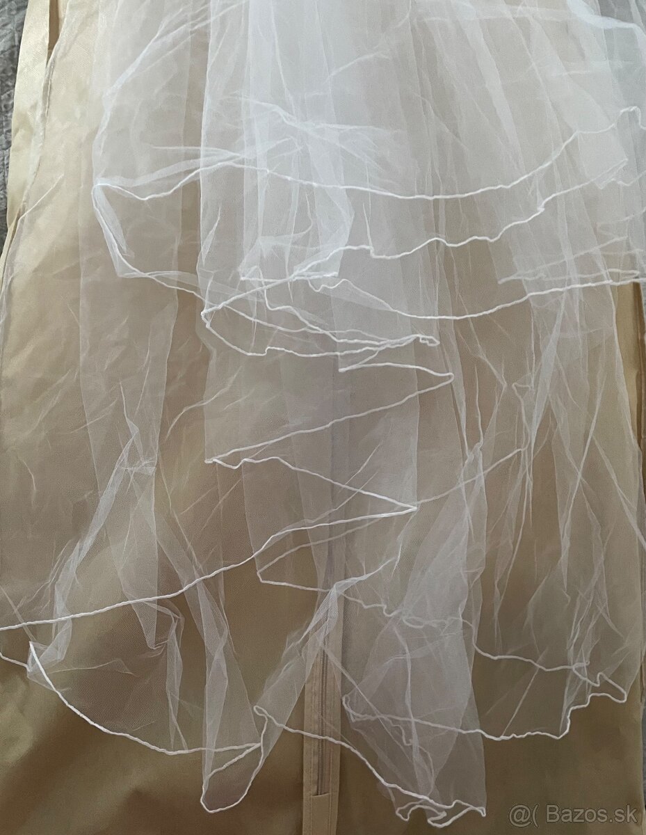 Svadobné šaty navrhnuté a ušité na mieru - 6