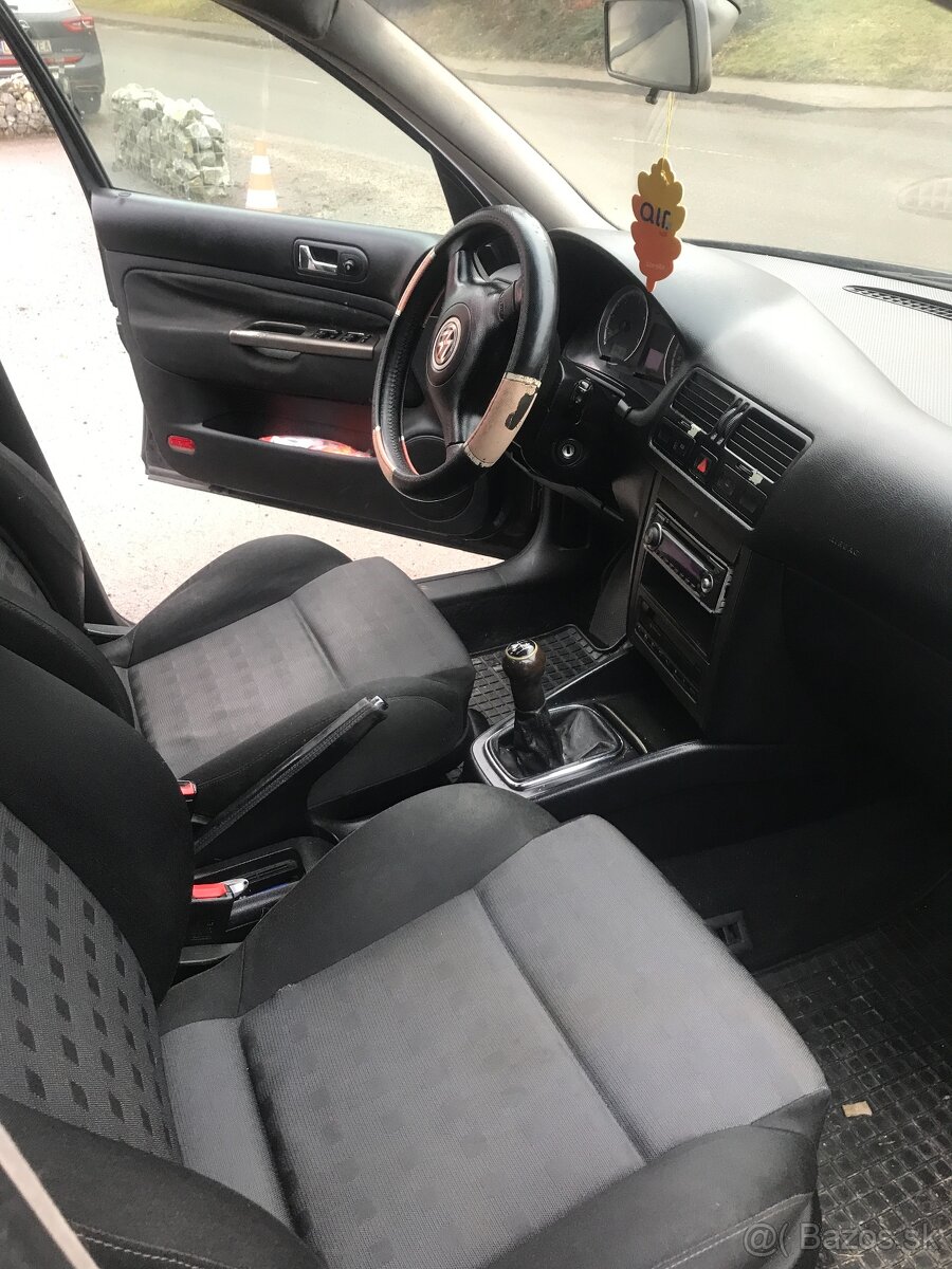 Volkswagen Bora Sedan 1.9TDi 85kw 16V - 6