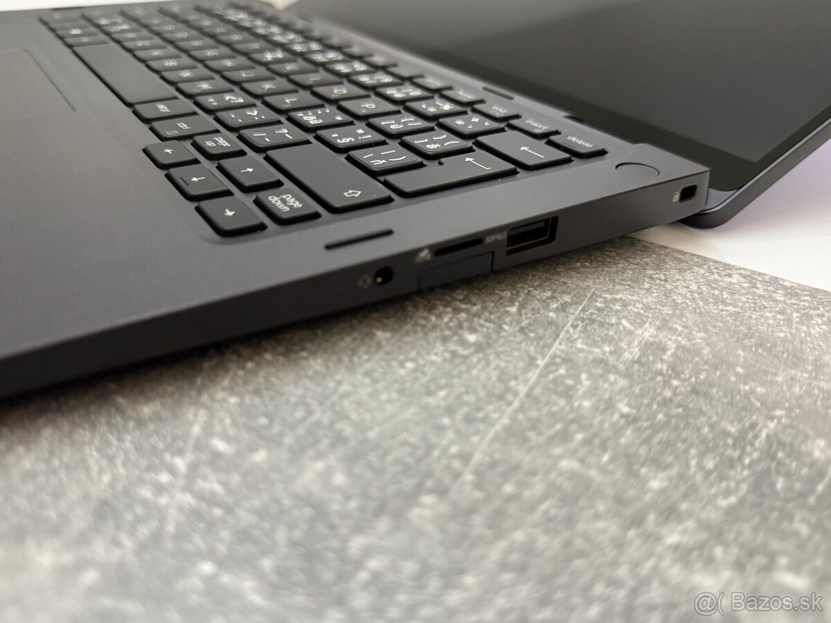 Tablet aj Notebook Dell Latitude 5300 i5 16GB 256GB - 6