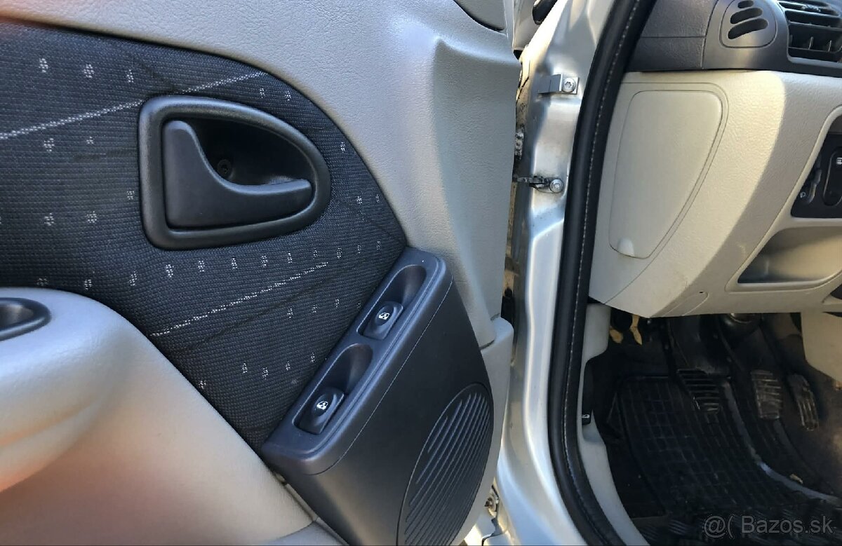 Predám Renault Thalia 1.4 8v 55kw - 6