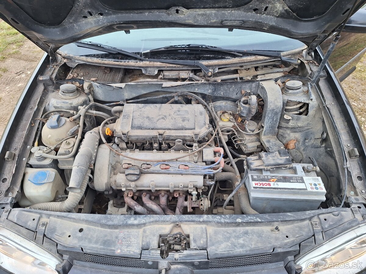 Rozpredám golf 4 1.6 55kw - 6