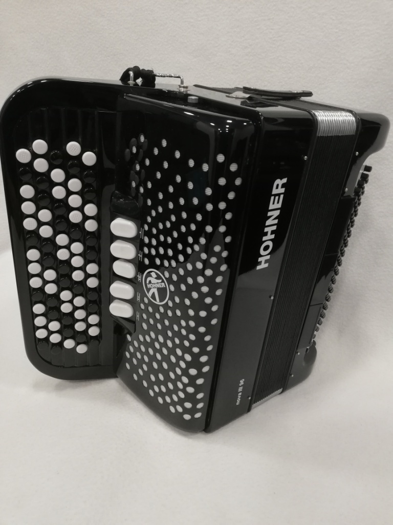 chromaticky akordeon Hohner Nova 96 basovy - 6