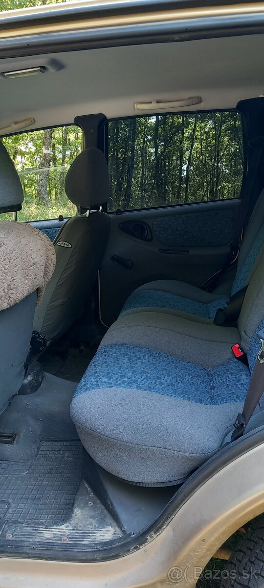 Lada Niva / Chevrolet Niva 4x4 - 6