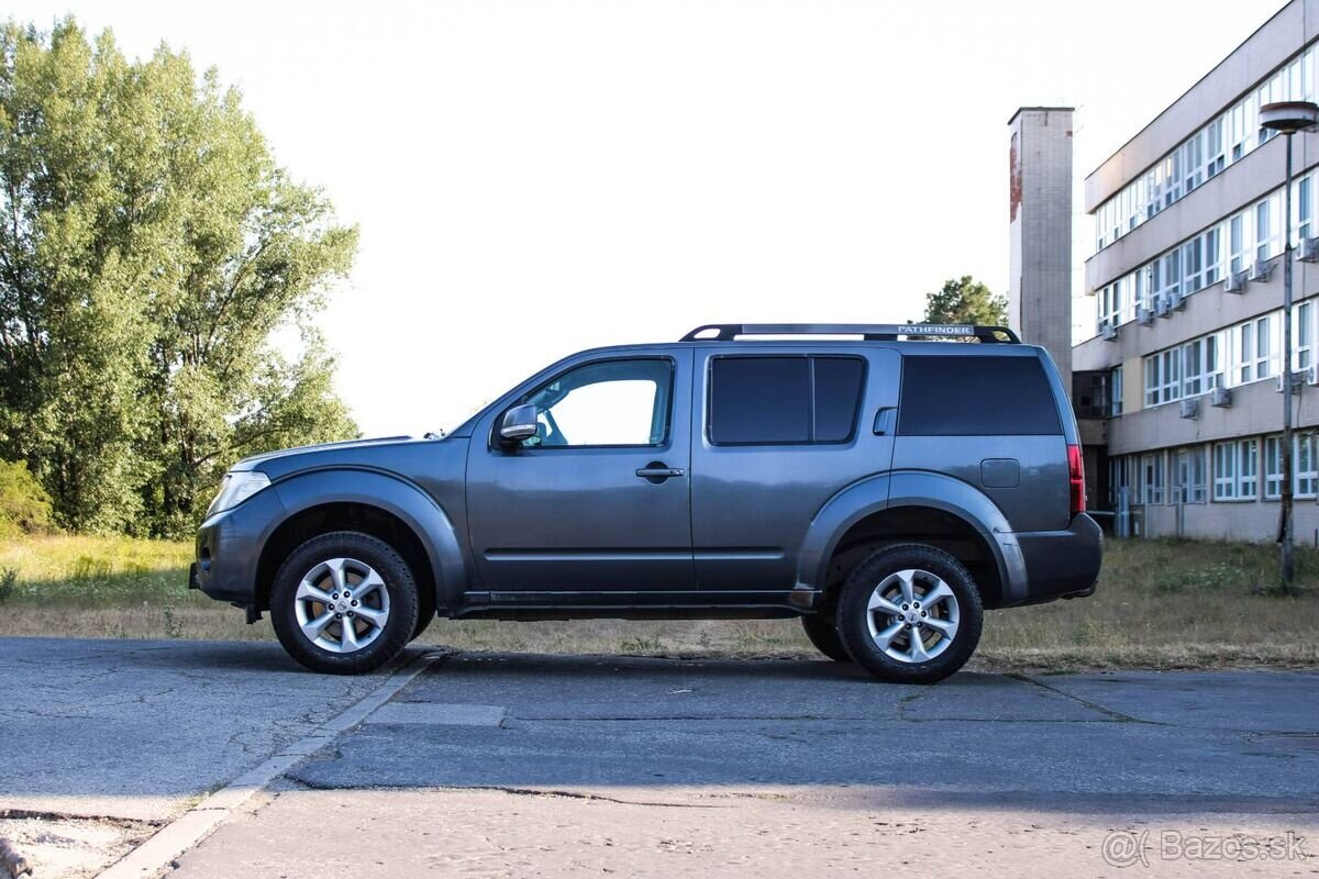 Nissan Pathfinder 2.5 140kw LE A/T - 6