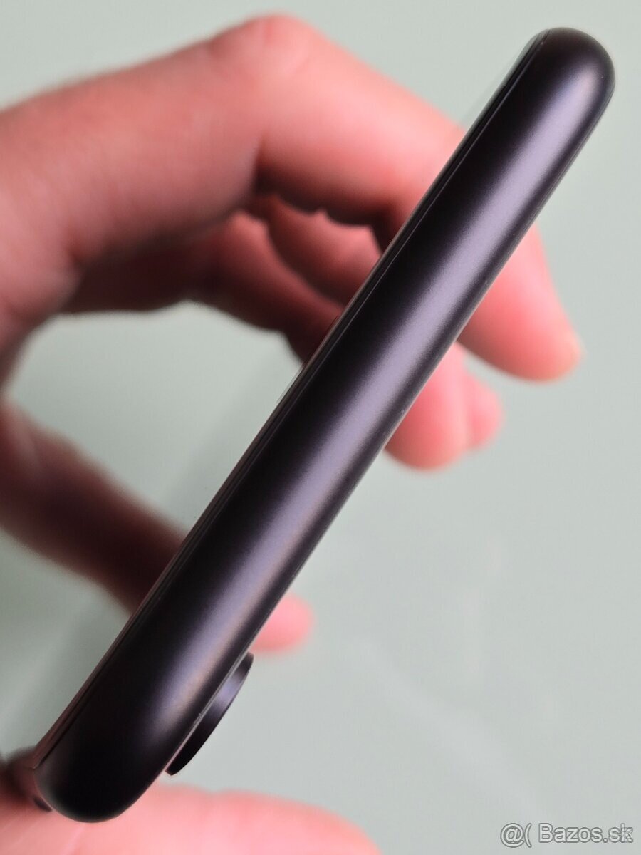 Apple iPhone XR 64GB Čierny 92% Batéria - 6