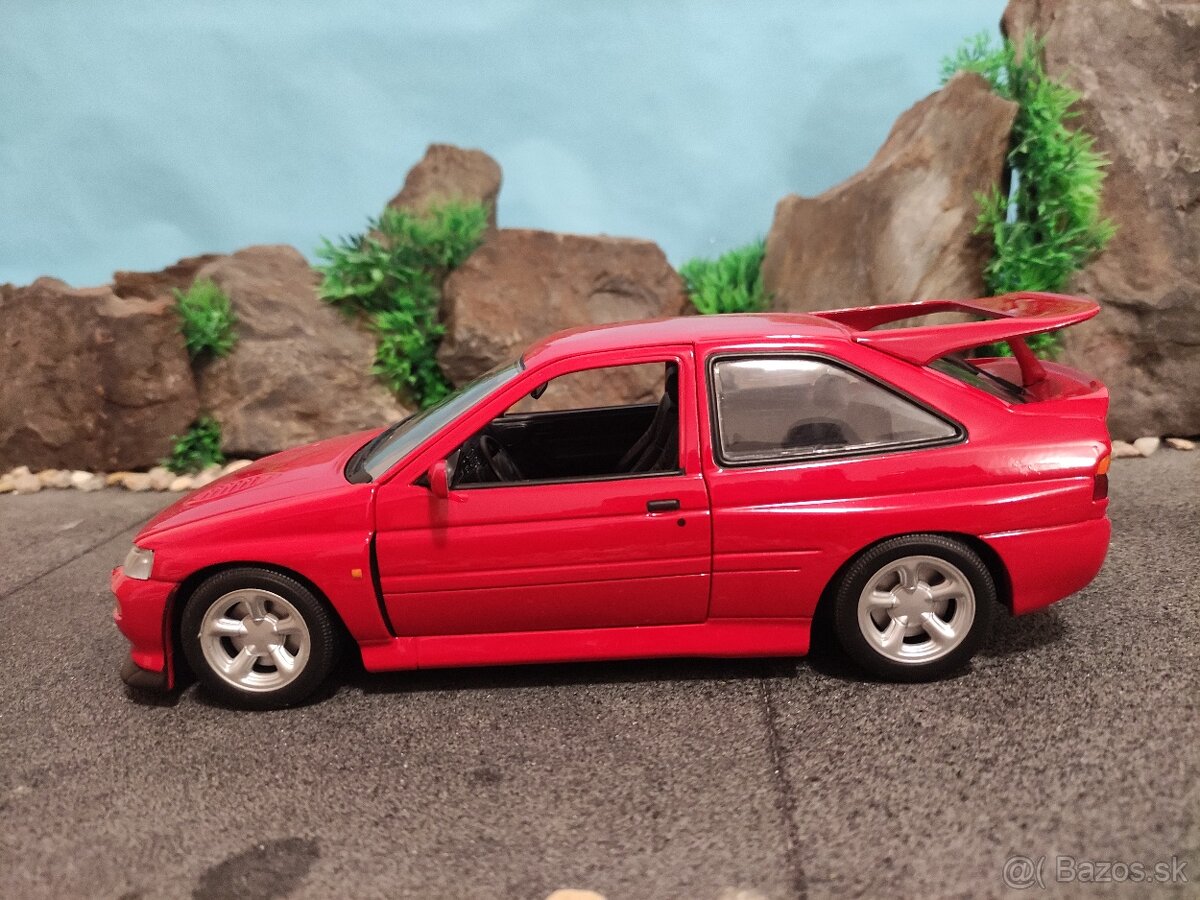 Prodám model 1:18 Ford escort RS cosworth - 6