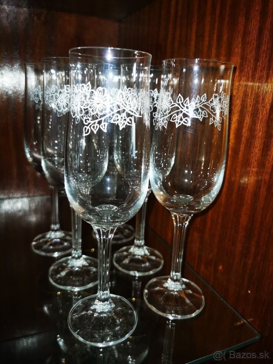 Sada pohárov z 60 rokov - 6