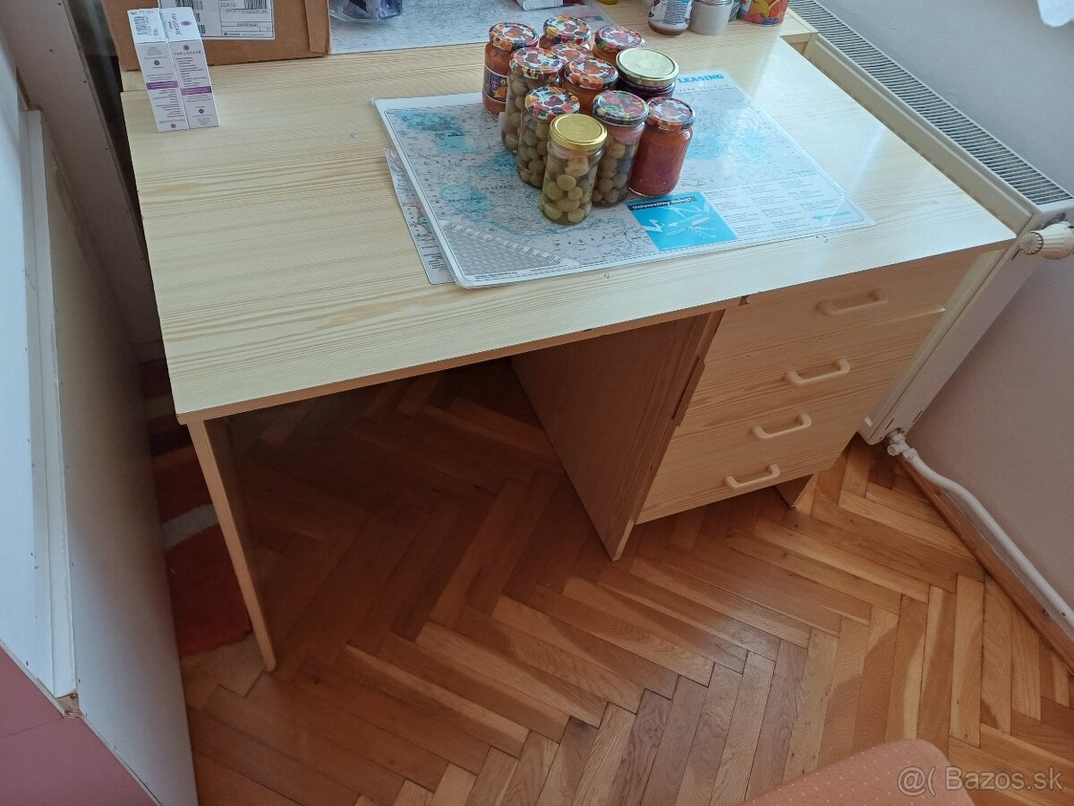 Dva pisacie stoly za odvoz - 6