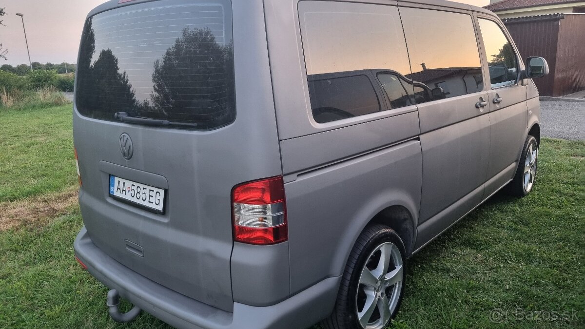 Na prenájom 8 miestny VW Transportér DSG - 6
