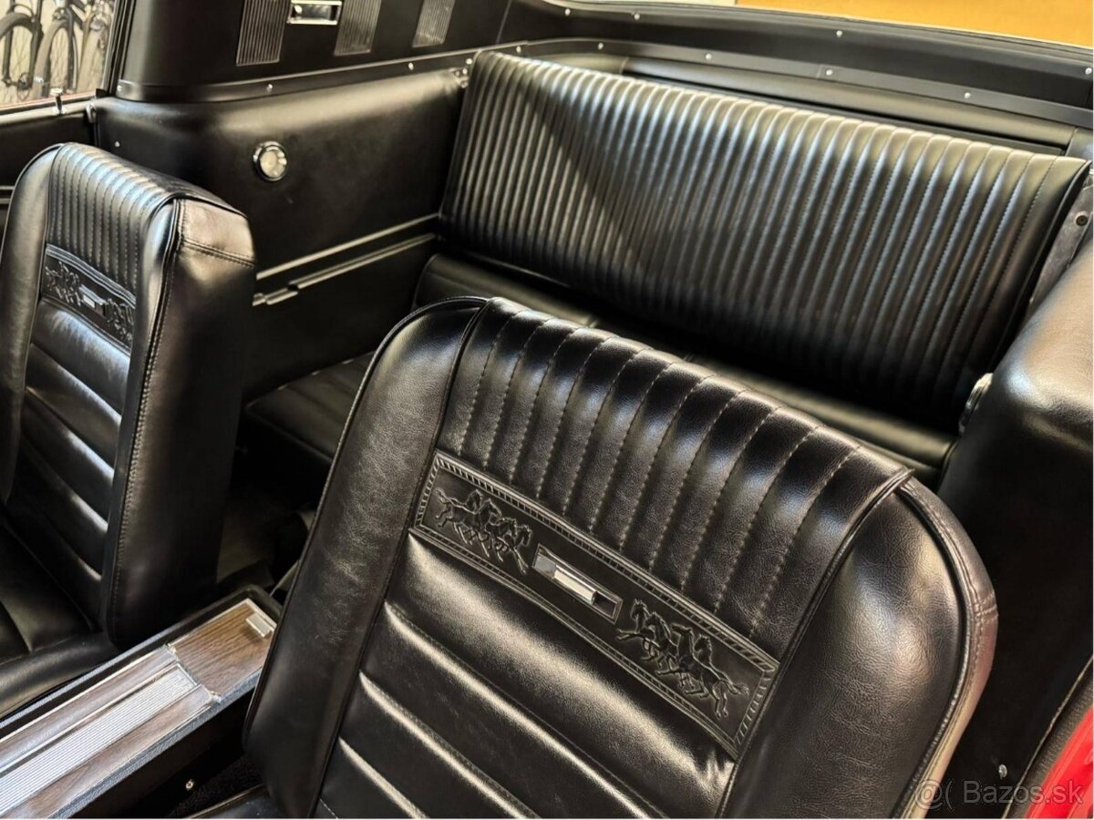 Ford Mustang Fastback z roku 1966 V8 Cruise-O-Matic - 6