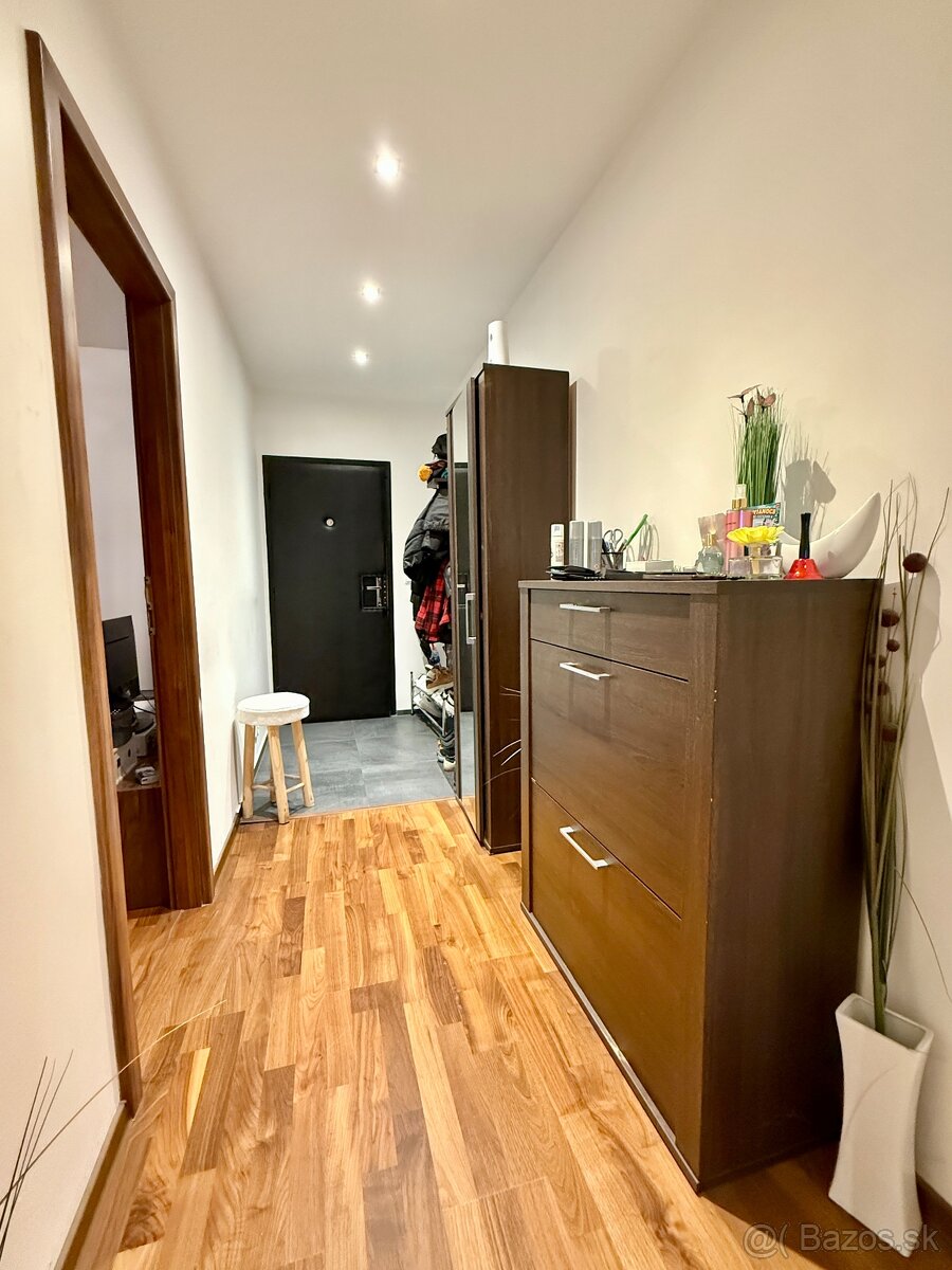 Zrekonštruovaný 3 izbový byt s loggiou v lokalite s výbornou - 6