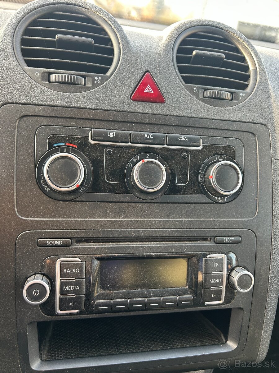 Predám VW CADDY 2012 - 6