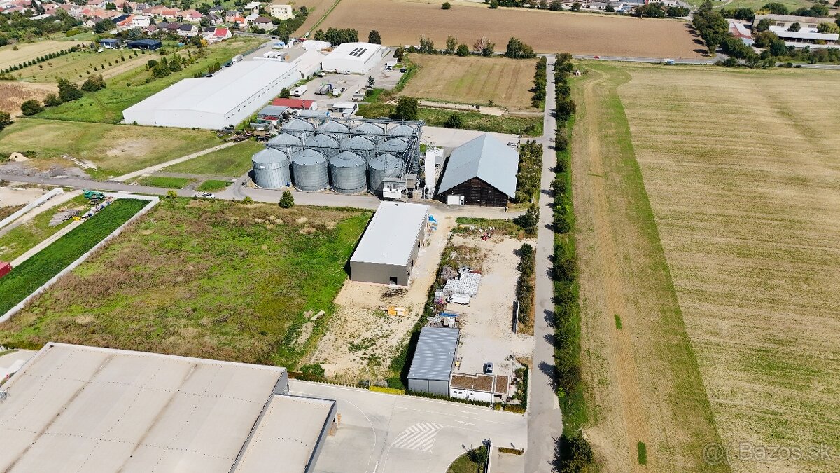 Pozemok 9060 m2 so stav. pov. na výstavbu haly v Šelpiciach - 6