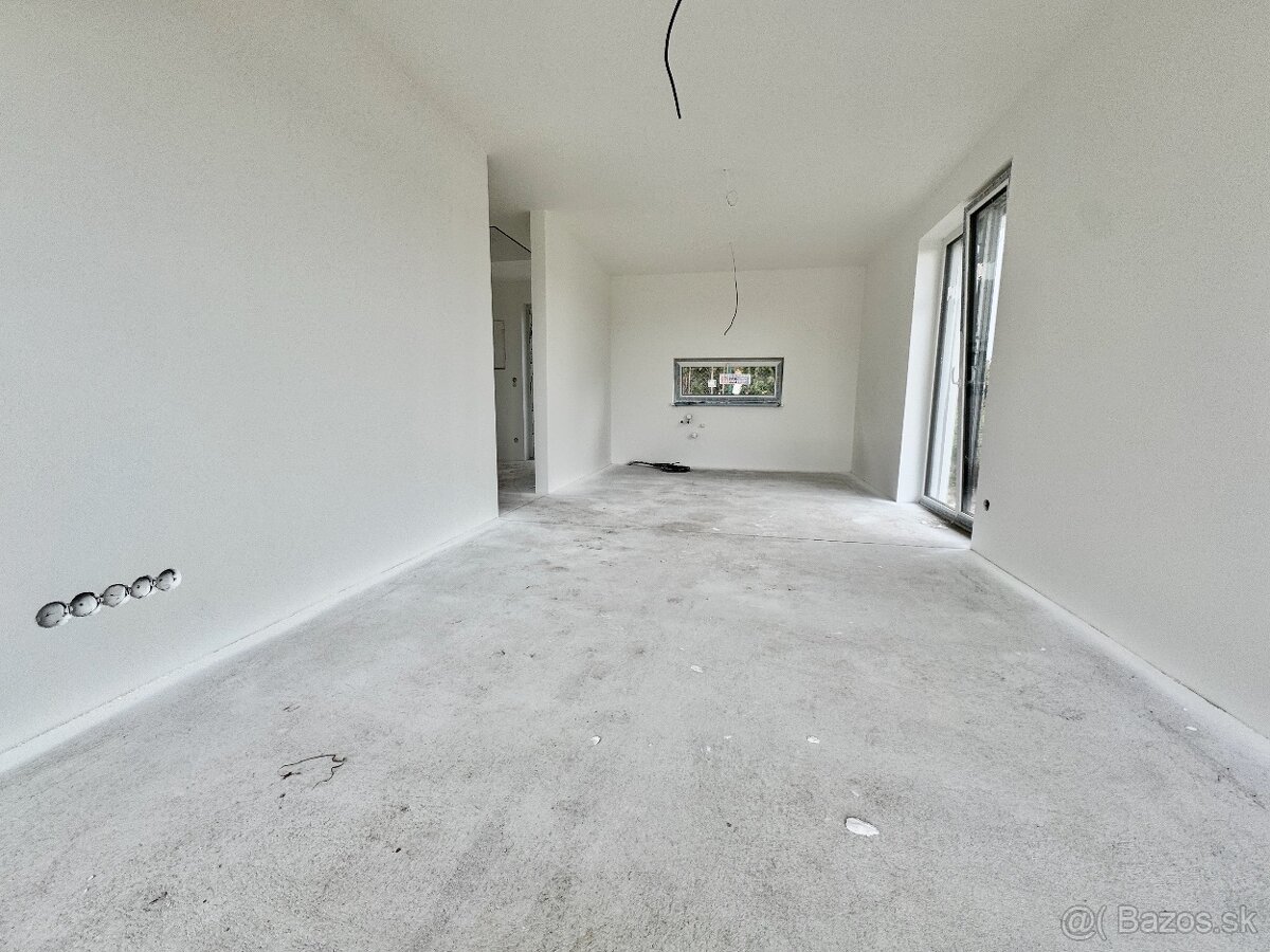 Na predaj 4i RD v radovej zástavbe, 218m2 pozemok - 6