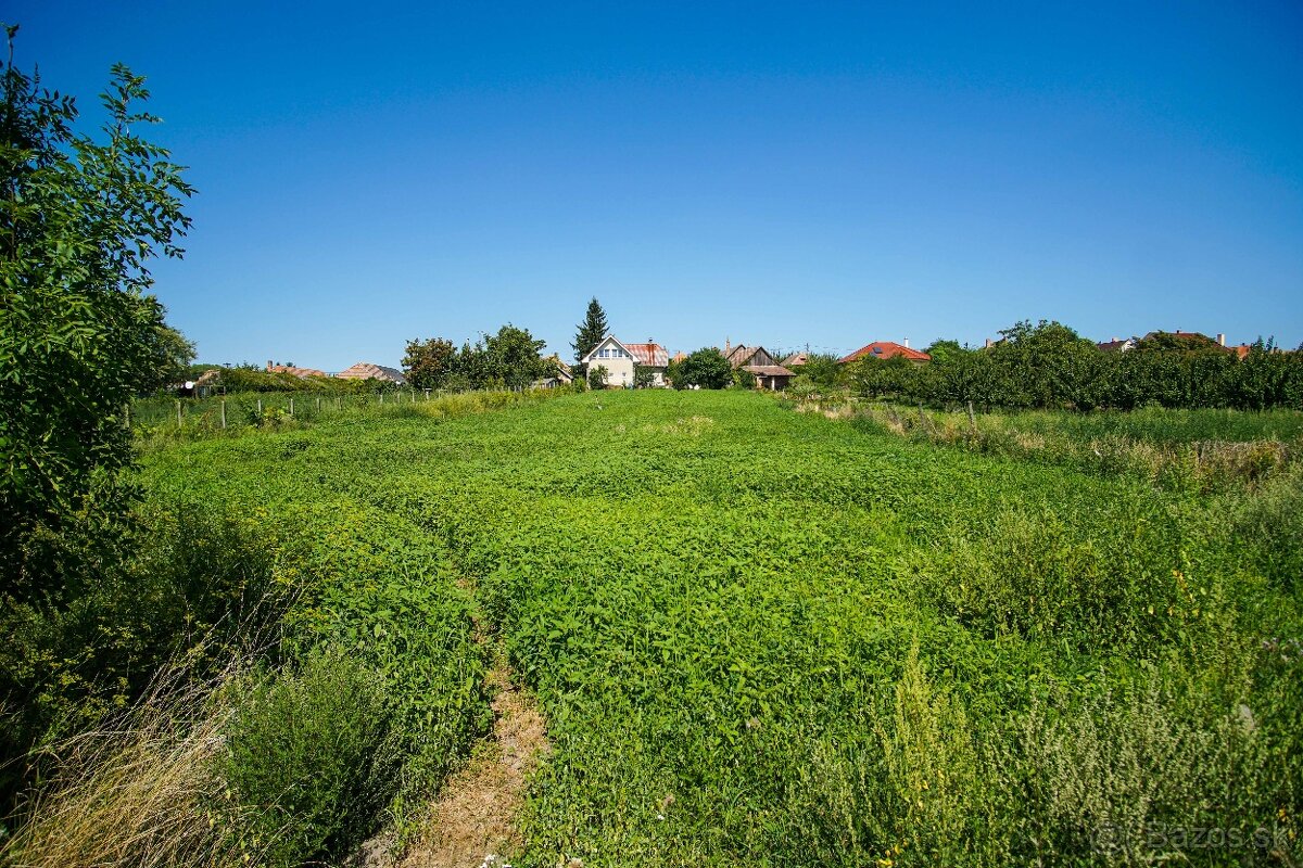 Na predaj pozemok blízko centra s výhľadom na kalváriu - 6