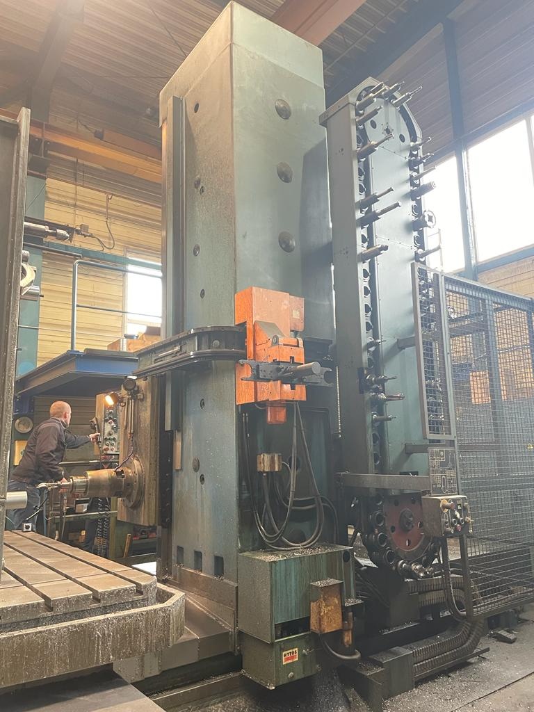 WHQ 13 CNC rok 2000 - 6