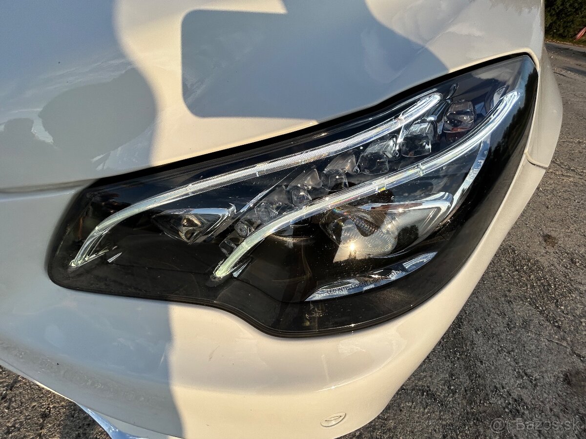 Mercedes-Benz E 200 Coupé - 6