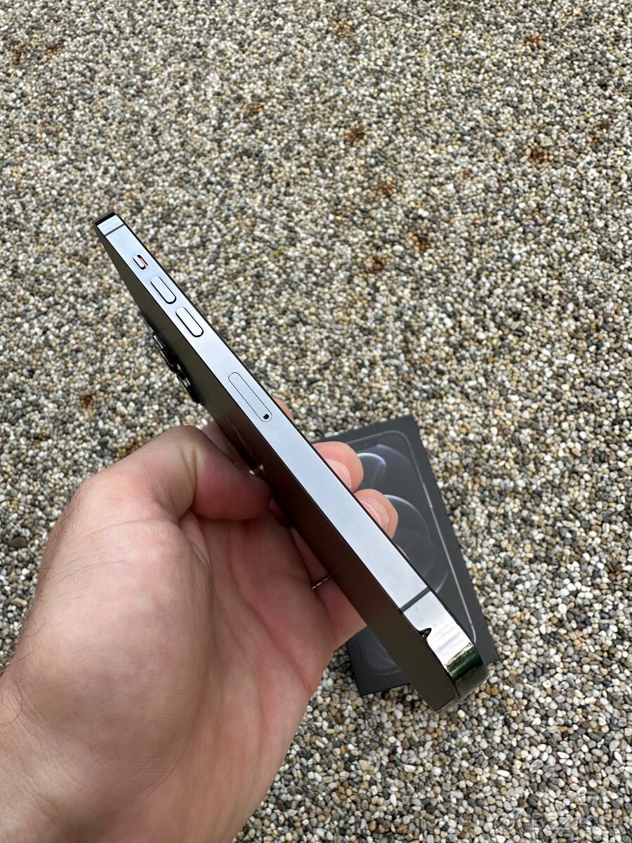 IPhone 12 Pro Max - baterie 100% - 6