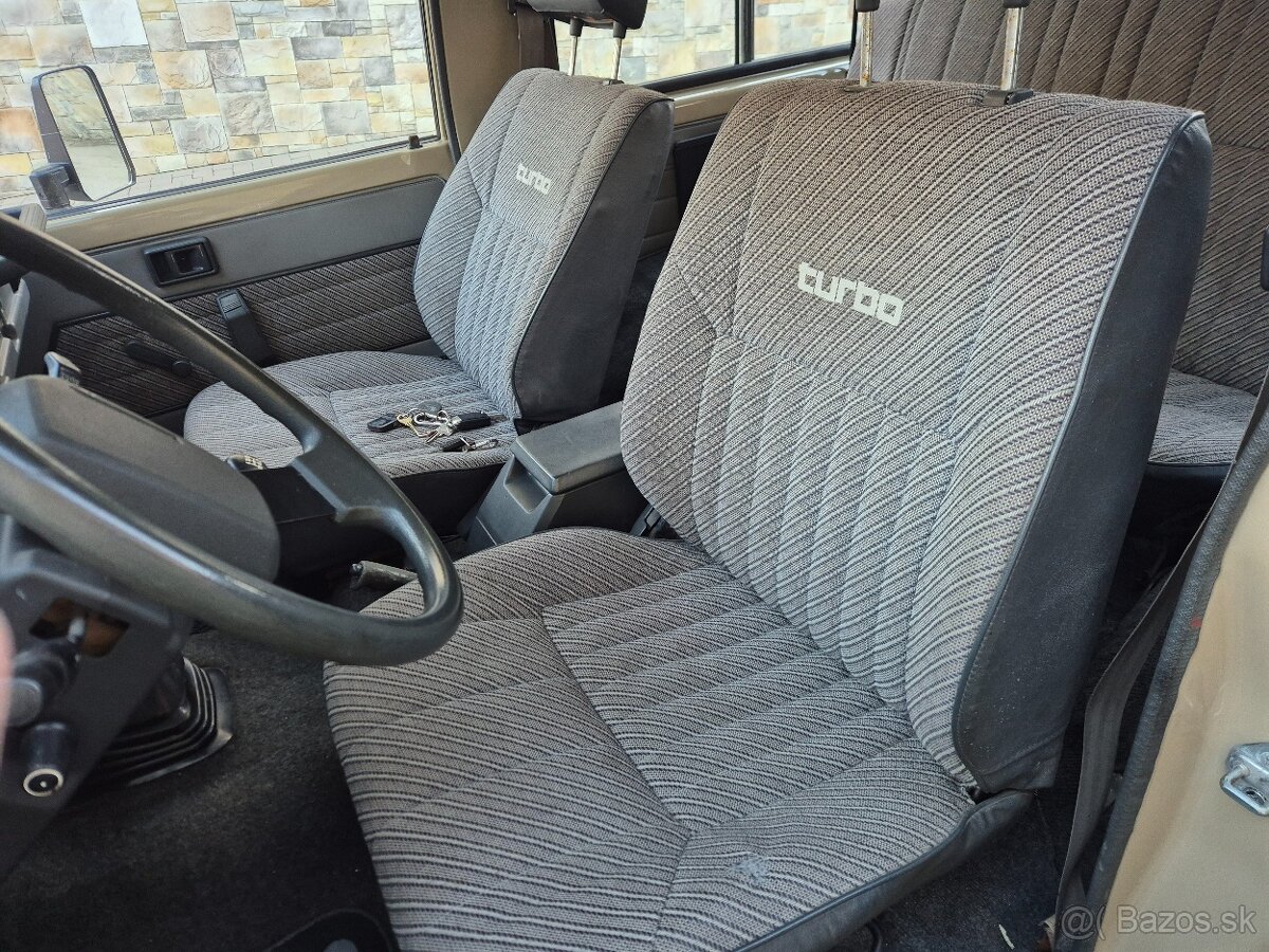 TOYOTA LAND CRUISER 2.4 TDI - 6