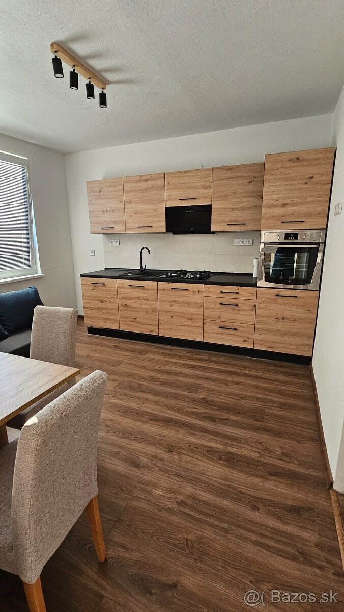 na prenájom 1 izbový byt Partizánske - 6
