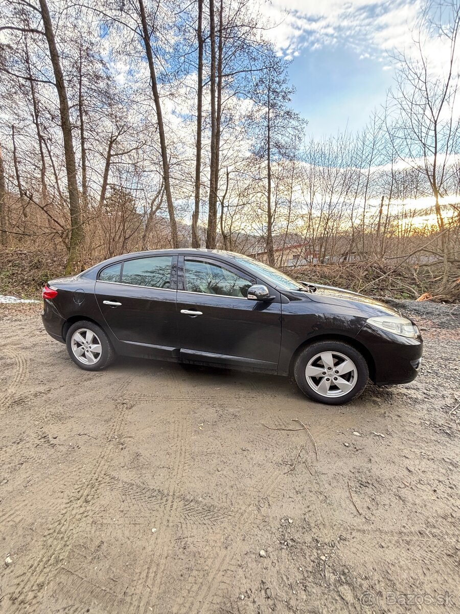 Renault Fluence 1.5 dCi 78kW 2010 - 6