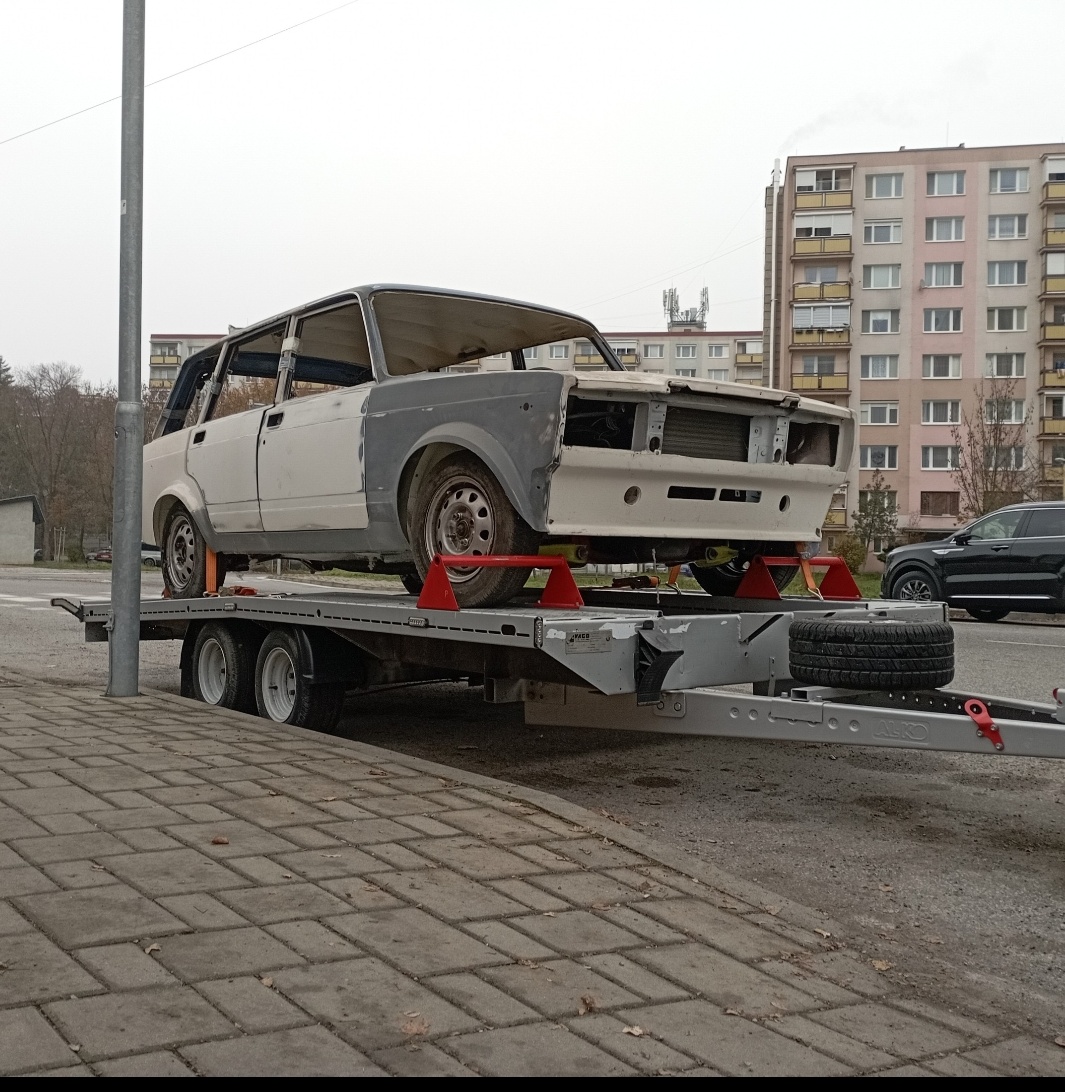 Lada 2104 rozpracovaný projekt - 6