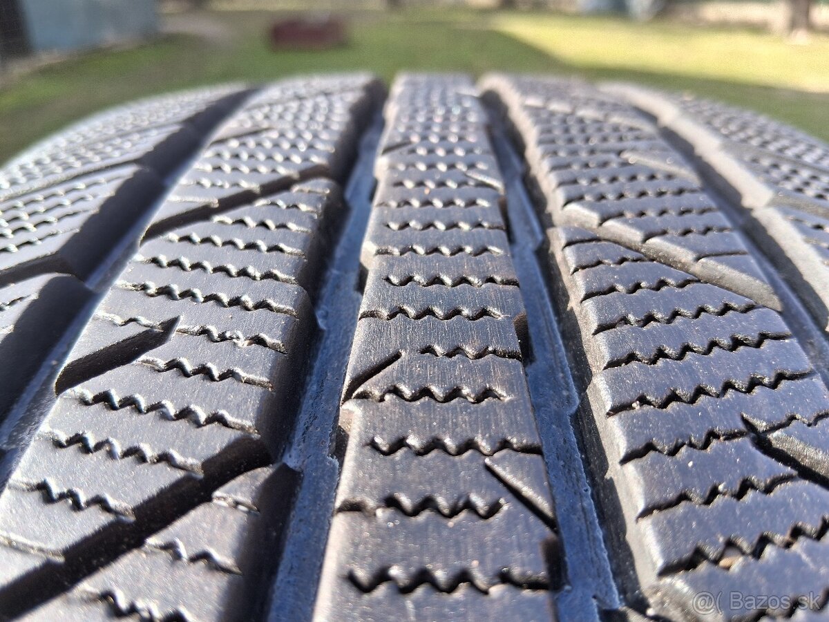 205/60 r16 zimne pneumatiky - 6