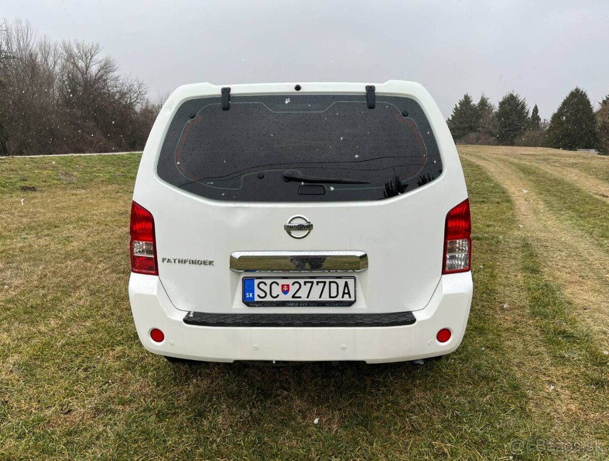 Nissan Pathfinder 2.5DDTi 4x4 - 6
