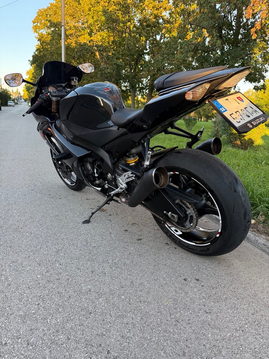 Suzuki GSXR 1000 K7 - 6