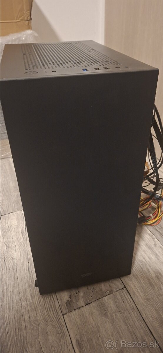 Herný / Kancelársky Počítač PC, Ryzen 2400G, 16gb ram - 6