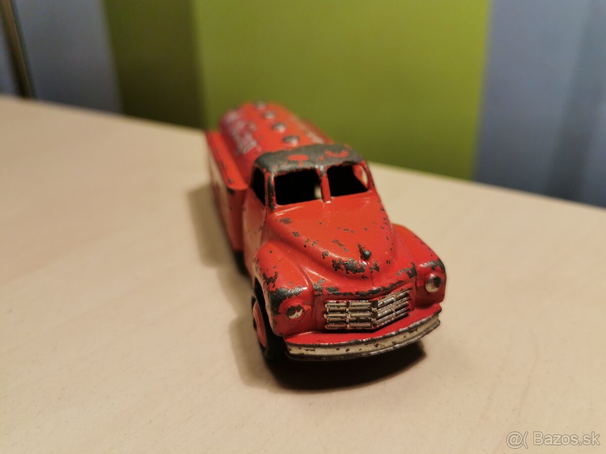 Dinky toys Studebaker Cisterna - 6