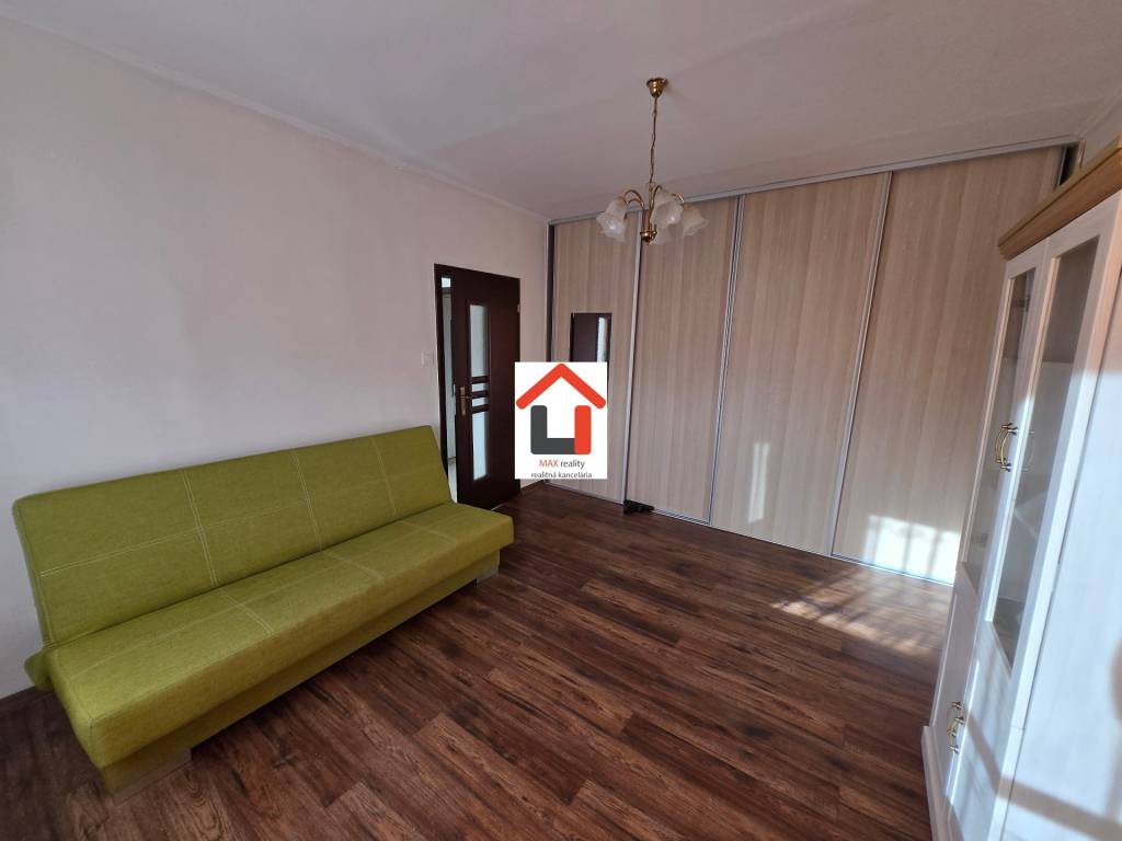 NÁJOM OD 1.MARCA : 1 izbový byt s loggiou v Komárne/CENTRUM - 6