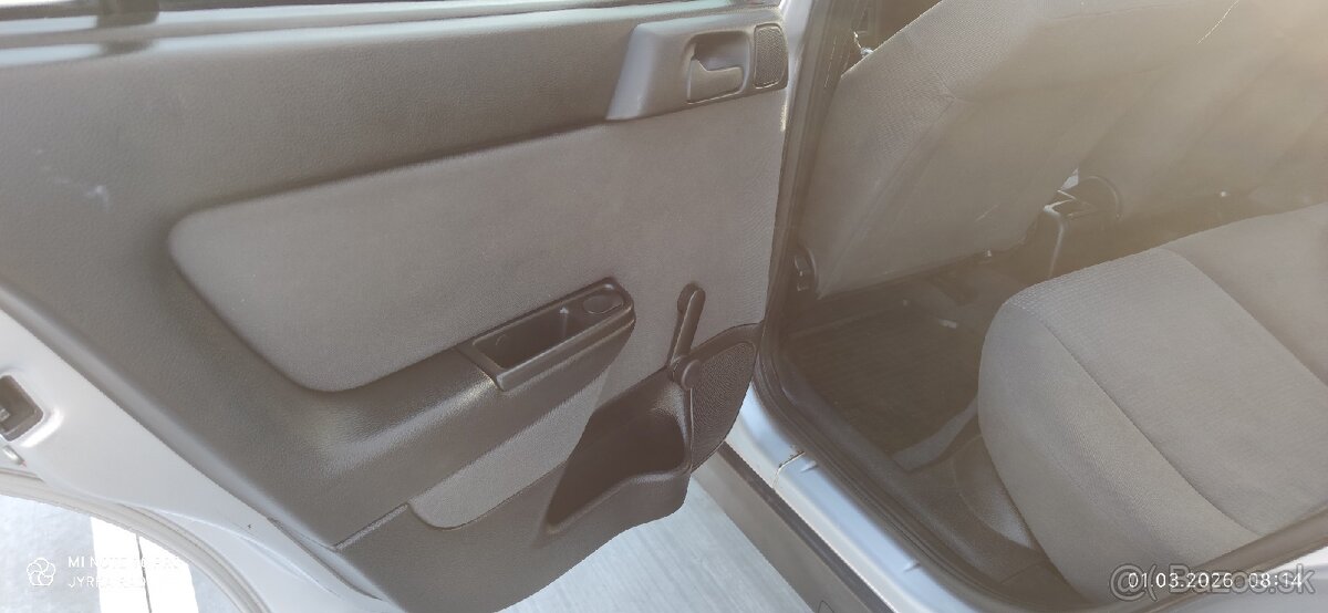 Opel Astra g 1.4 benzín 2009 rok - 6