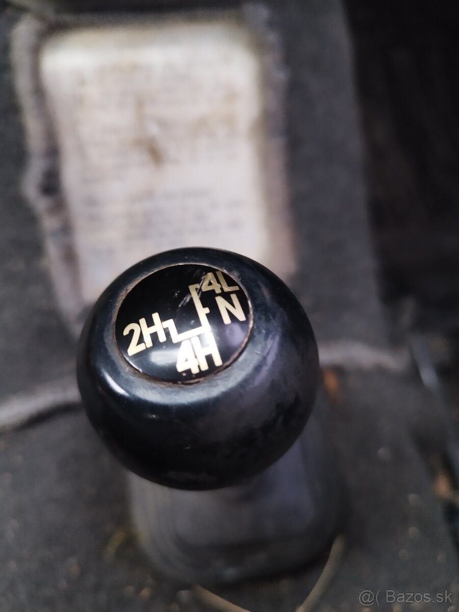 Predám Suzuki Samurai SJ 1.3 – 80 000 km – 4x4 – 2 700 € - 6