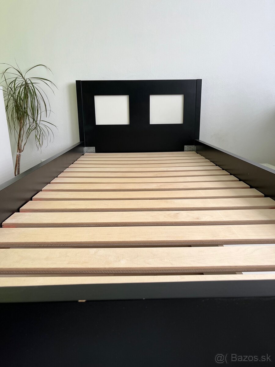 Predám komodu, písací stôl a posteľ - 6